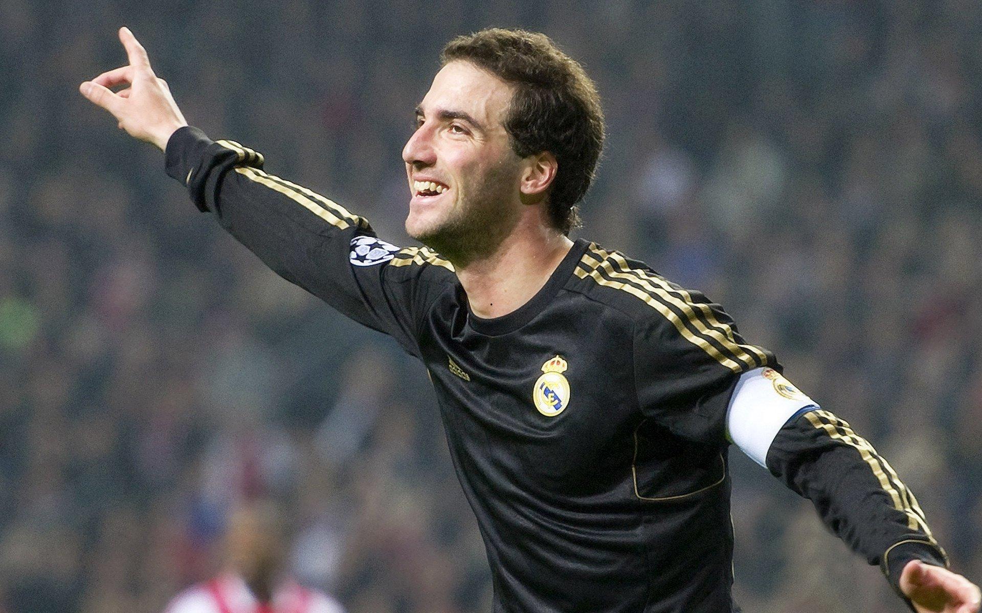 NBA选秀次轮汇总，湖人选中蒂耶罗，快船摘下科比-桑德斯